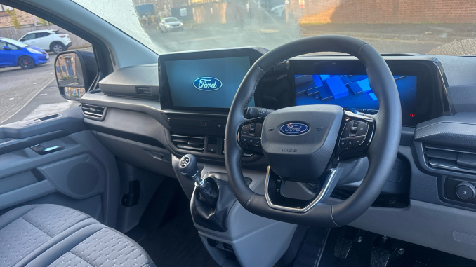 Ford Transit Custom 320 L1 Diesel Fwd 2.0 EcoBlue 150ps H1 Double Cab Van Limited - Image 16